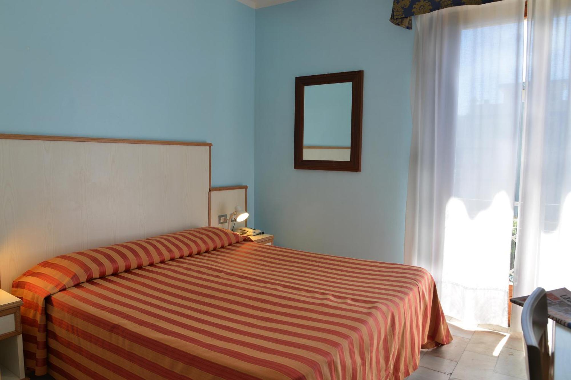 Hotel Rosalia Bordighera Exterior foto
